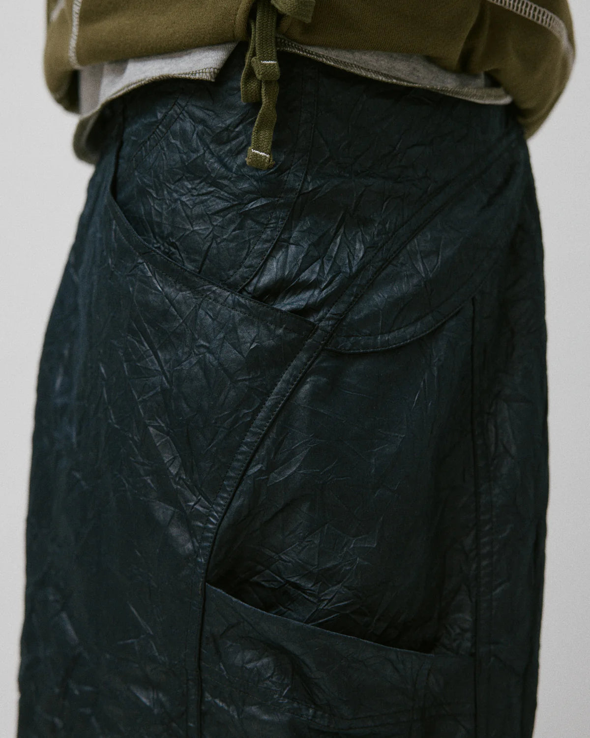 Wrinkle Welder Short Black