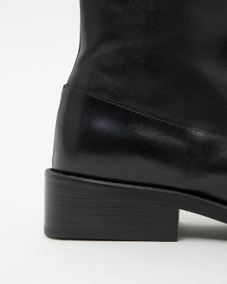 Paracia Cove Boot Pull Up Leather Black