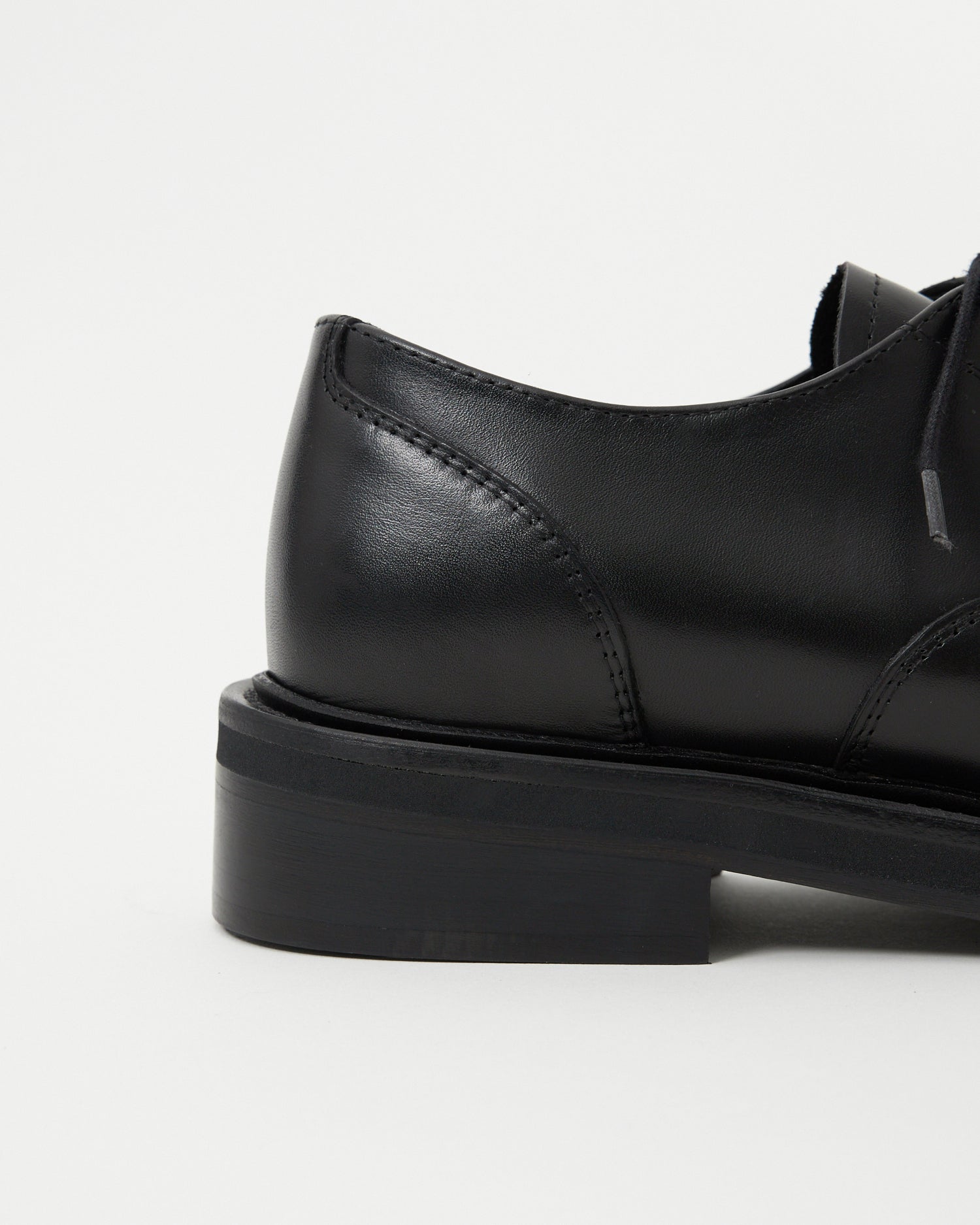 Paracia Mid-Heel Derby Leather